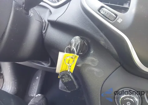 2019 Jeep Cherokee Latitude Fwd z USA, uszkodzony, nr VIN 1C4PJLCB9KD370143